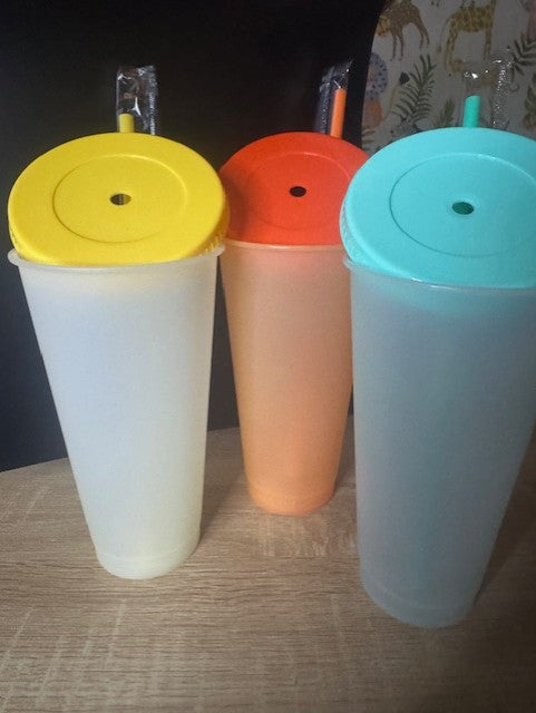 COLOUR CHANGING TUMBLER